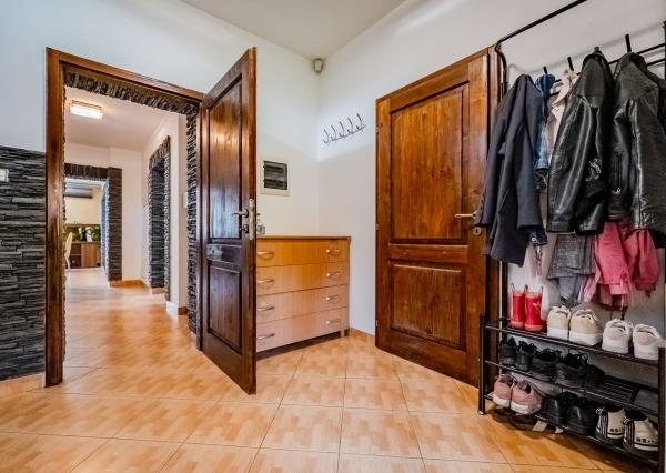 IBA U NÁS! Na predaj 6i rodinný dom v Čadci, 473m2