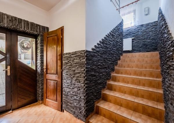 IBA U NÁS! Na predaj 6i rodinný dom v Čadci, 473m2