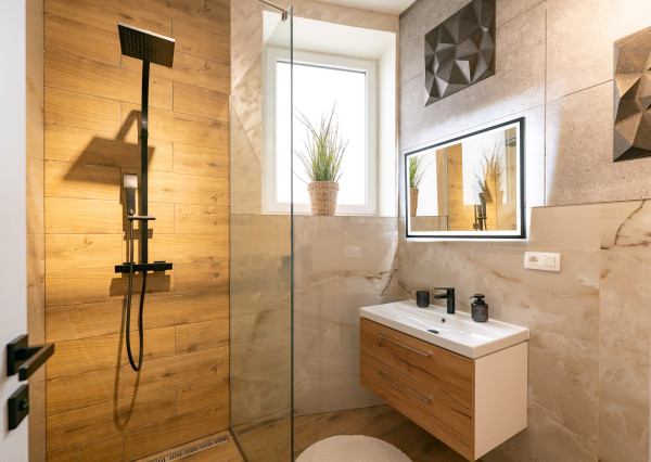 IBA U NÁS! Na predaj 3i nádherný byt v centre Čadce, 204m2