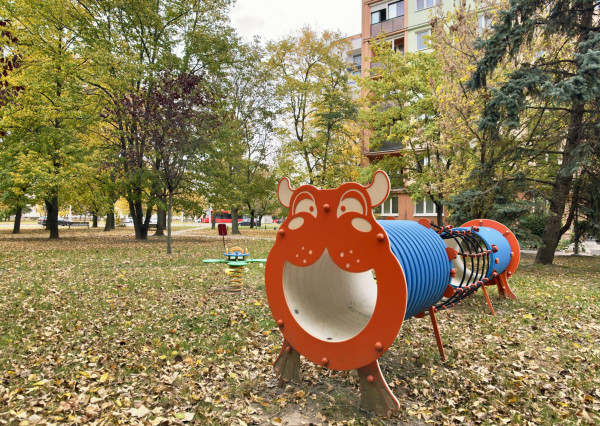 IBA U NÁS! Na predaj 3 izbový priestranný byt, BA-Ružinov