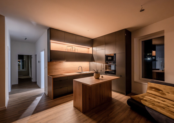 IBA U NÁS! Na predaj 3i štýlový byt v centre Čadce, 202m2