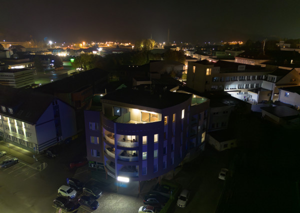 IBA U NÁS! Na predaj 3i štýlový byt v centre Čadce, 202m2