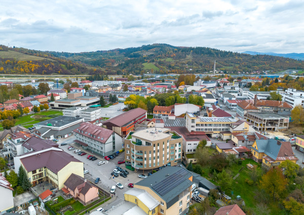 IBA U NÁS! Na predaj 3i štýlový byt v centre Čadce, 202m2