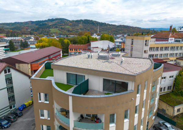 IBA U NÁS! Na predaj 3i štýlový byt v centre Čadce, 202m2