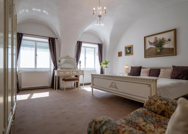 IBA U NÁS! Na predaj rodinný dom s garážou, Svätý Jur