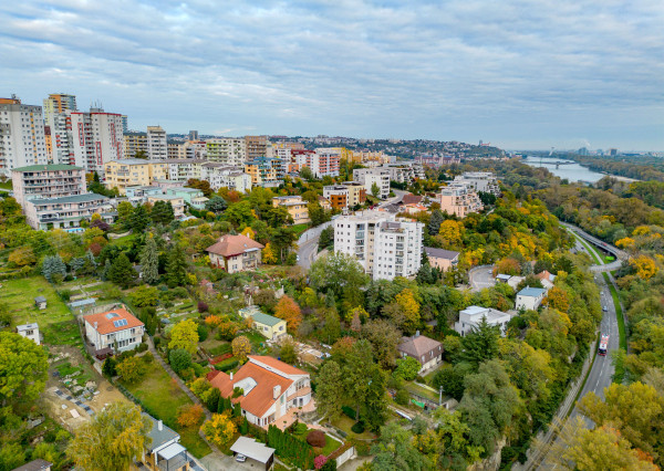 IBA U NÁS: Projekt vila / bytové domy, BA-Karlova Ves