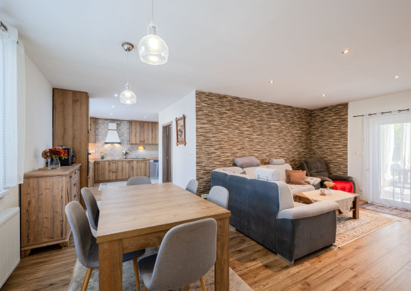 IBA U NÁS! Na predaj veľký 5i rod. dom v Kálnici 940m2, NVM