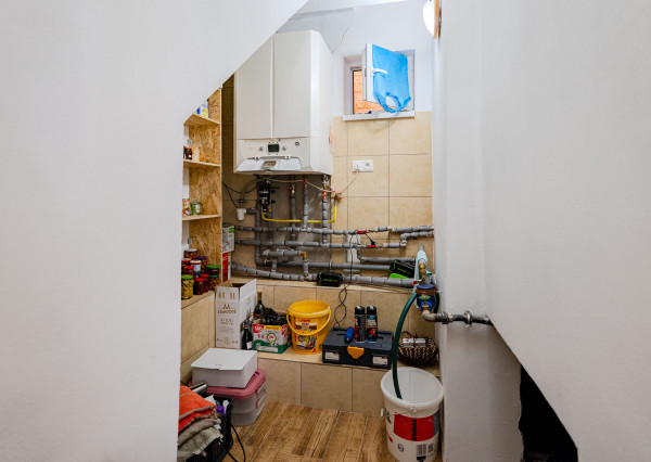 IBA U NÁS! Na predaj veľký 5i rod. dom v Kálnici 940m2,NMnV