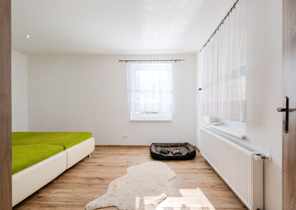 IBA U NÁS! Na predaj veľký 5i rod. dom v Kálnici 940m2,NMnV