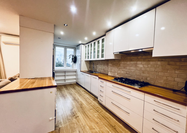 NA PREDAJ 3-izbový byt v srdci Starého Mesta–Sokolská ulica