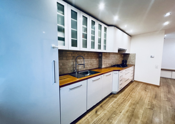 NA PREDAJ 3-izbový byt v srdci Starého Mesta–Sokolská ulica