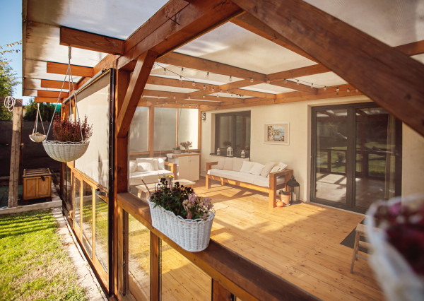 NA PREDAJ! Zrekonštruovaný rodinný dom v Ivanke pri Dunaji