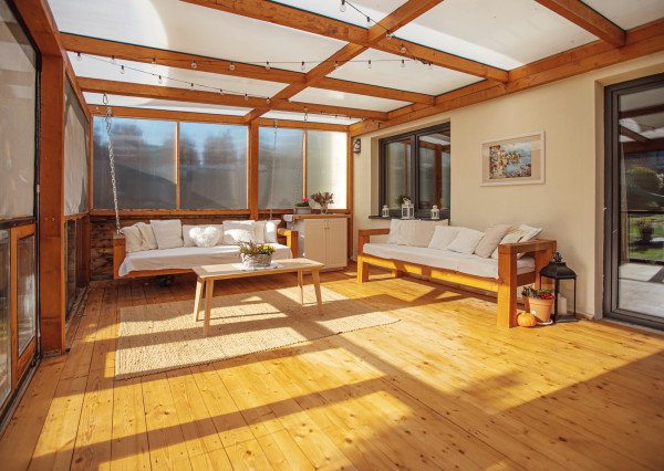 NA PREDAJ! Zrekonštruovaný rodinný dom v Ivanke pri Dunaji