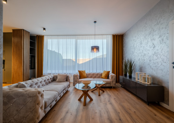 IBA U NÁS!Na predaj 3i dizajnový byt v centre Čadce, 166.5m2