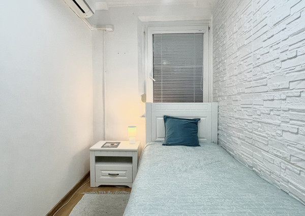 IBA U NÁS! Na prenájom 2,5 izbový byt, balkón, Račianska-BA