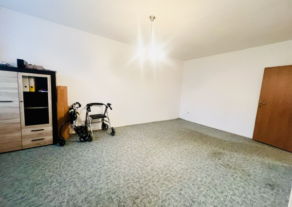 NA PREDAJ veľký 2-izbový byt v Petržalke, Vranovská ulica