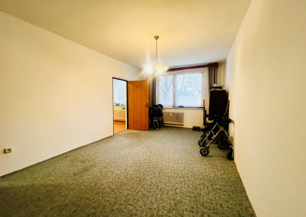 NA PREDAJ veľký 2-izbový byt v Petržalke, Vranovská ulica