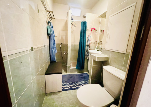 NA PREDAJ veľký 2-izbový byt v Petržalke, Vranovská ulica