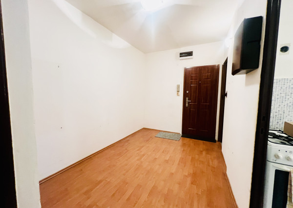 NA PREDAJ veľký 2-izbový byt v Petržalke, Vranovská ulica