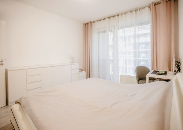 IBA U NÁS! Na predaj moderný 2-izbový byt, BA - Petržalka