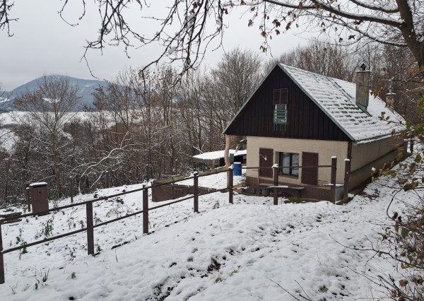 IBA U NÁS! Chalupa v prírode pod lesom - Kvašov,okres Púchov