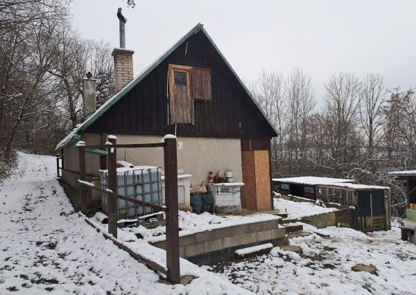 IBA U NÁS! Chalupa v prírode pod lesom - Kvašov,okres Púchov