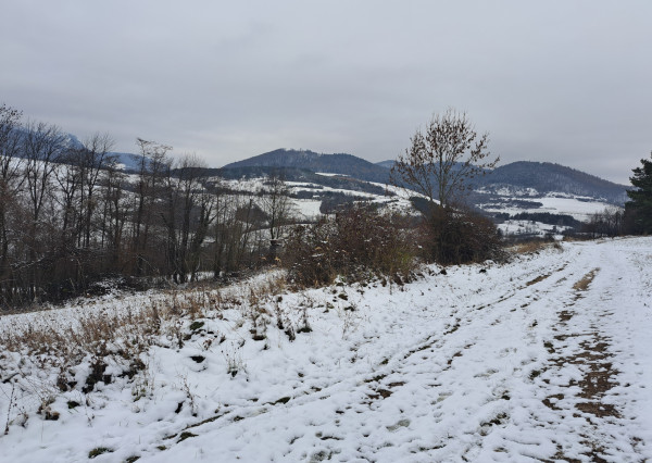 IBA U NÁS! Chalupa v prírode pod lesom - Kvašov,okres Púchov