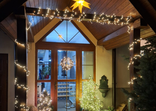 IBA U NÁS! Rodinný dom s väčšou záhradou - Lednické Rovne