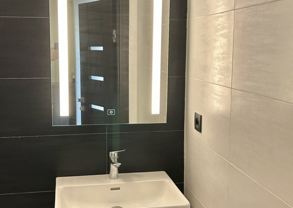 Na predaj prerobený 2-izbový byt, Kadnárova BA