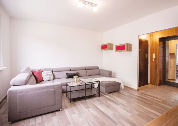 IBA U NÁS! 3-izbový zariadený byt, Dlhé diely, Bratislava