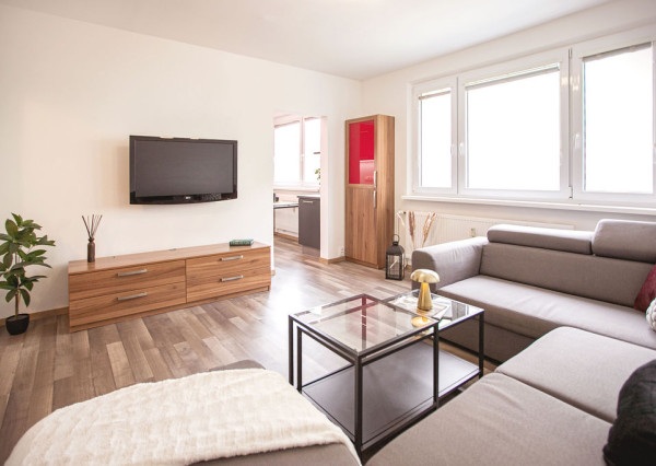 IBA U NÁS! 3-izbový zariadený byt, Dlhé diely, Bratislava