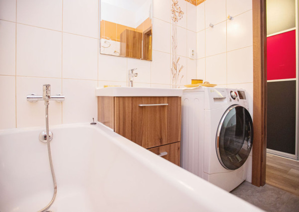 IBA U NÁS! 3-izbový zariadený byt, Dlhé diely, Bratislava