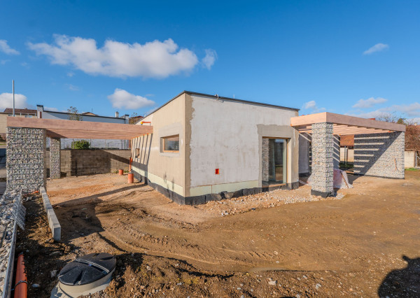 PRIPRAVUJEME! Na predaj 4i dom - novostavbu, Dvorec, 562m2