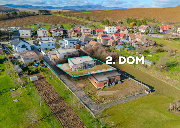 PRIPRAVUJEME! Na predaj 4i rodinný dom, Dvorec, 572m2, BNB