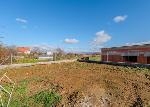 PRIPRAVUJEME! Na predaj 4i rodinný dom, Dvorec, 572m2, BNB