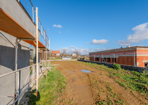 PRIPRAVUJEME! Na predaj 4i rodinný dom, Dvorec, 572m2, BNB