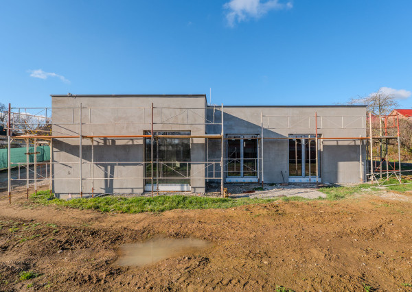 PRIPRAVUJEME! Na predaj 4i rodinný dom, Dvorec, 572m2, BNB