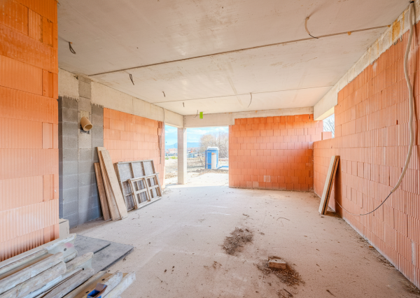 PRIPRAVUJEME! Na predaj 4i dom, hrubá stavba, Dvorec,569m2