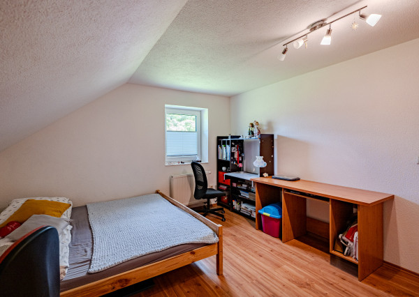 IBA U NÁS! Na predaj štýlový 5 - izbový rodinný dom - Horný Vadičov, okres Kysucké Nové Mesto