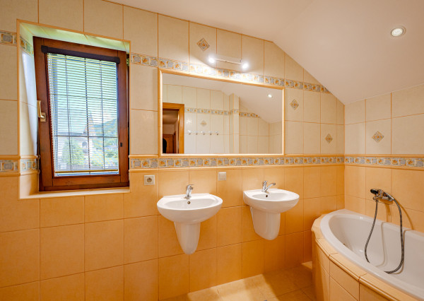 IBA U NÁS! Na predaj štýlový 5 - izbový rodinný dom - Horný Vadičov, okres Kysucké Nové Mesto