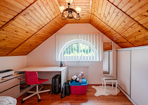 IBA U NÁS! Na predaj štýlový 5 - izbový rodinný dom - Horný Vadičov, okres Kysucké Nové Mesto