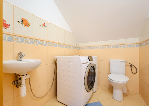 IBA U NÁS! Na predaj štýlový 5 - izbový rodinný dom - Horný Vadičov, okres Kysucké Nové Mesto