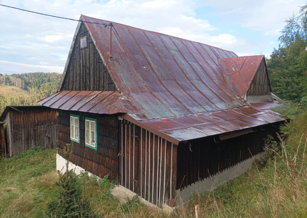 IBA U NÁS! NA PREDAJ romantická drevenica s výhľadmi-Dlhá nad Kysucou, okres Čadca