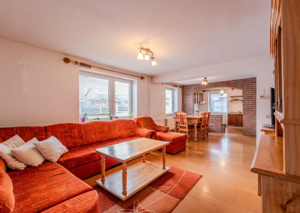 IBA U NÁS  Na predaj rodinný dom v obci Ďurčiná, 762 m2