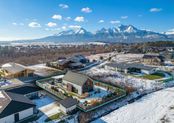 IBA U NÁS! Slnečný stavebný pozemok vo Veľkej Lomnici