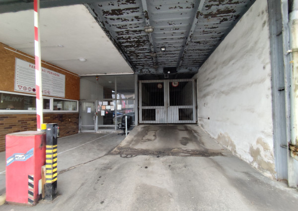 IBA U NÁS Garáž Žilina - Hliny na prenájom