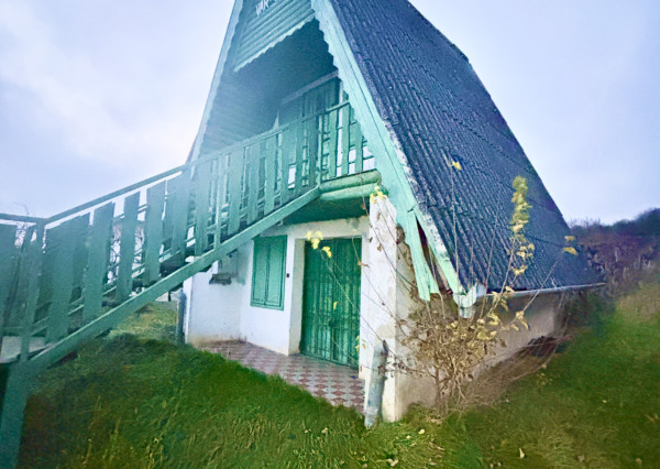 IBA U NÁS! 2X Chata, vinohrad s viničom, Bátorové Kosihy