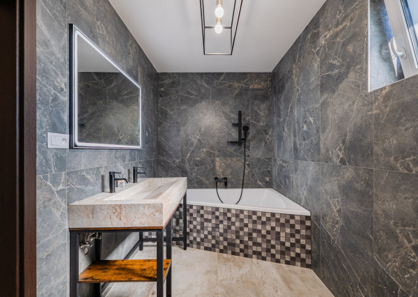 IBA U NÁS! Na predaj 4i dom-novostavba, 513m2, Lužianky