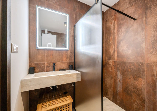 IBA U NÁS! Na predaj 4i dom-novostavba, 513m2, Lužianky