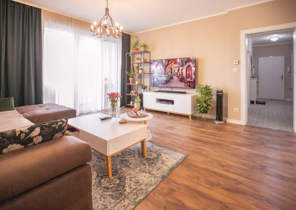 IBA U NÁS! Byt bez starostí – komplet zariadený, Trnava